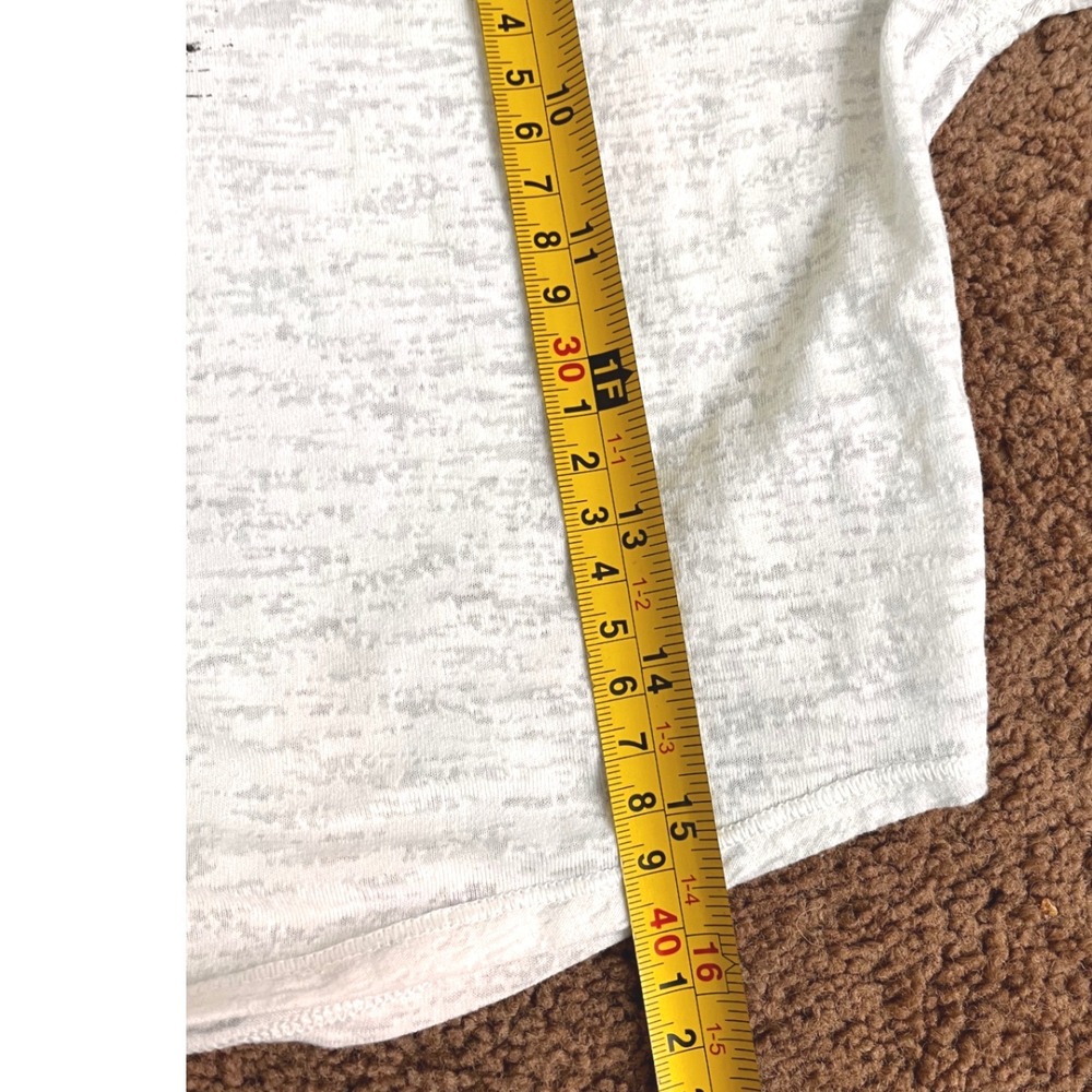Lululemon Vinyasa Cropped Graphic T-Shirt White Burnout Size 6 Relaxed Fit Boxy - Picture 8 of 8